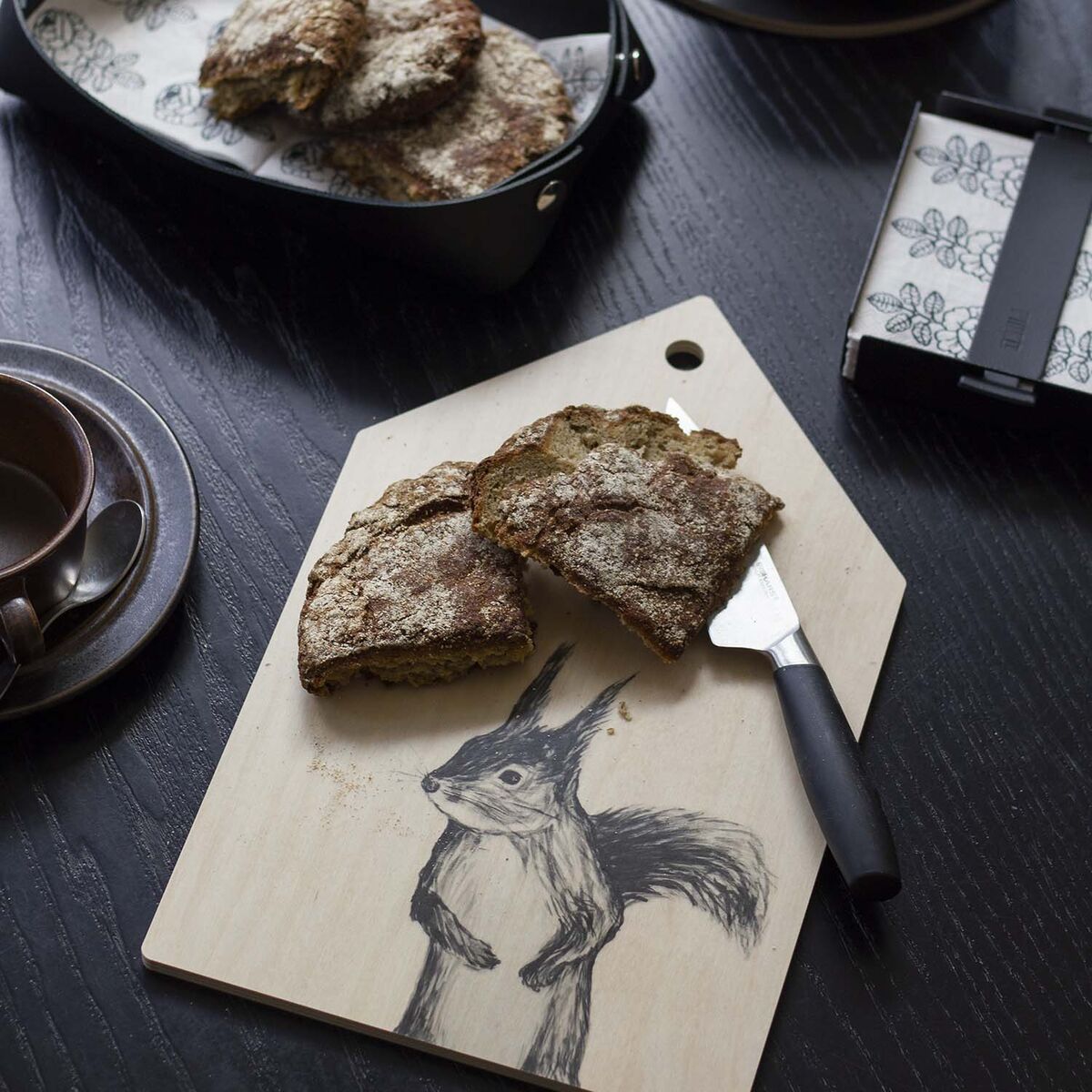 Miiko skärbräda, Orava